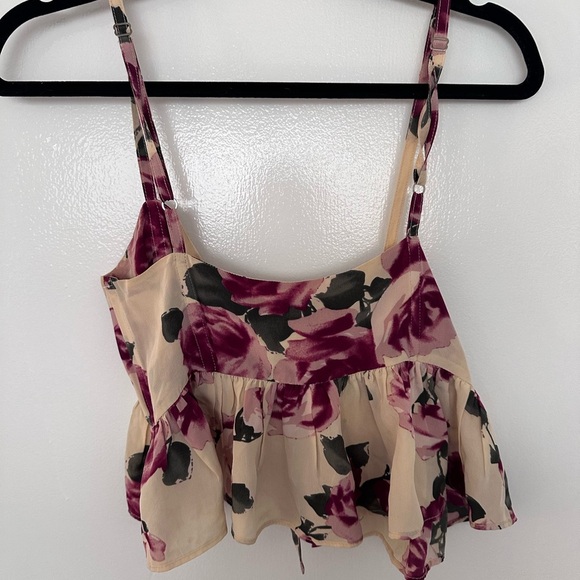 Stone Cold Fox 100% Silk Floral Crop Top - Picture 4 of 6